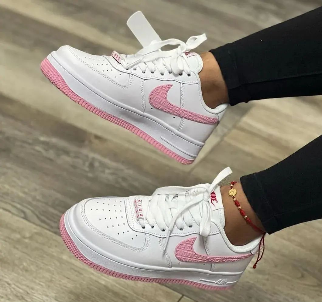 NIKE AIRFORCE ONE VALENTINE