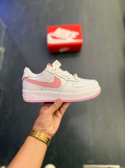 NIKE AIRFORCE ONE VALENTINE