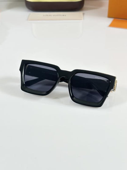Louis Vuitton 96006 Gold Black