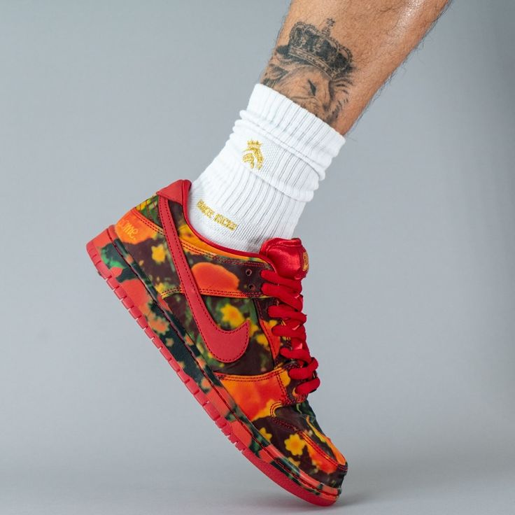NIKE SB DUNK LOW WIZARD Of OZ