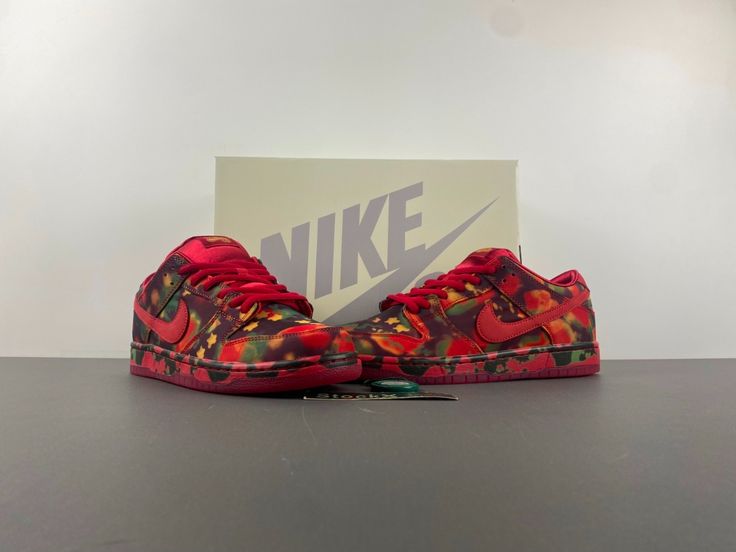 NIKE SB DUNK LOW WIZARD Of OZ
