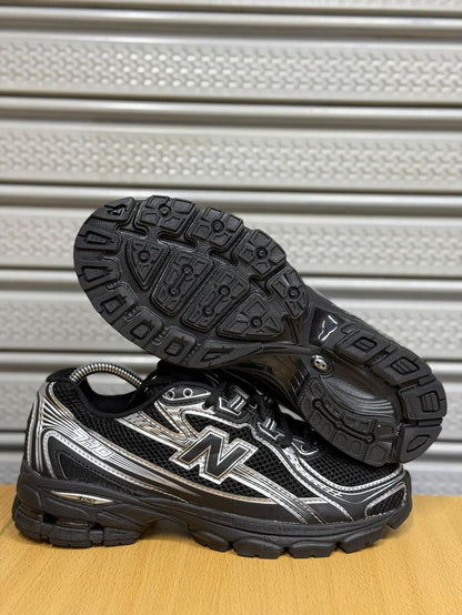New balance 740 Black silver