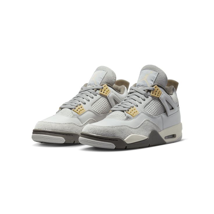 Air Jordan 4 Retro SE Craft Photon Dust