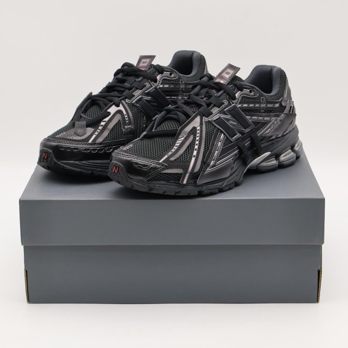 new balance Men 1906 Sneakers black