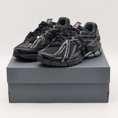 new balance Men 1906 Sneakers black