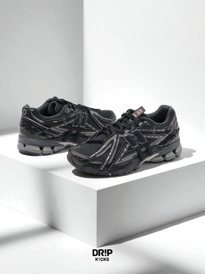 new balance Men 1906 Sneakers black