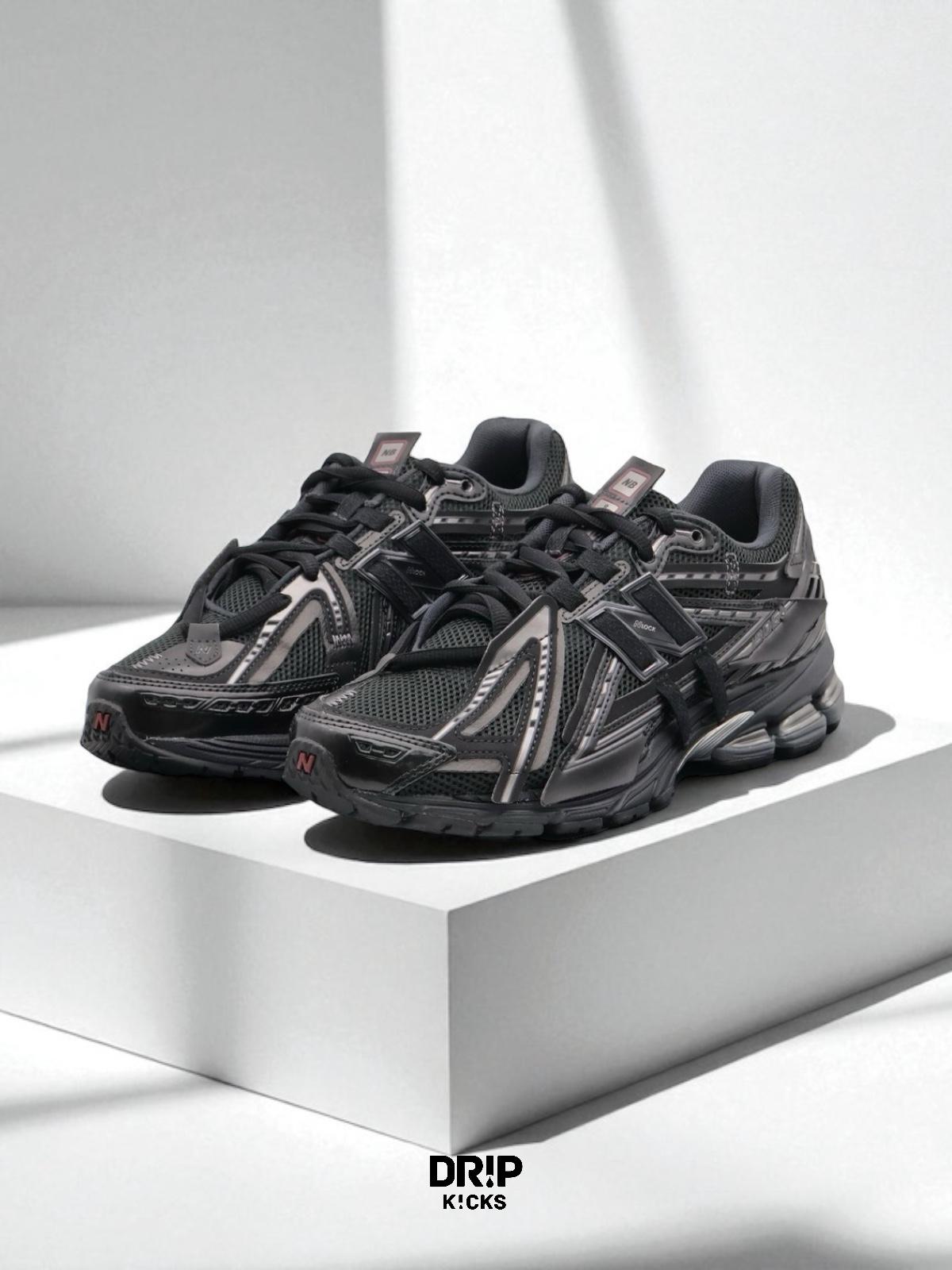 new balance Men 1906 Sneakers black