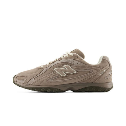 New Balancee 204L"Arid Stone" color