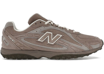 New Balancee 204L"Arid Stone" color