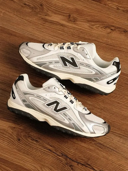 New Balancee 204L "Metallic Silver” Color