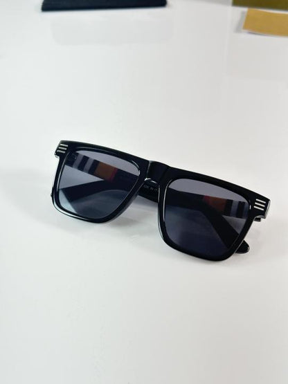 Burberryy 4382 Shine Black