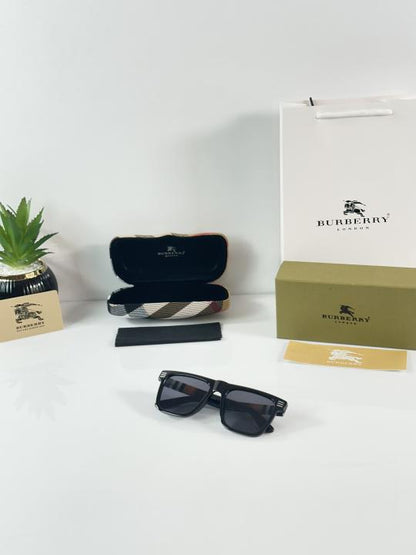 Burberryy 4382 Shine Black