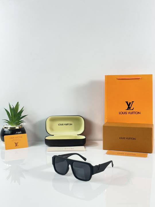 Louiss Vuitton 2686 Mate Black