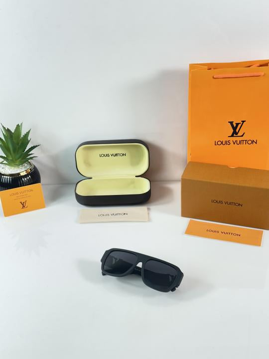 Louiss Vuitton 2686 Mate Black