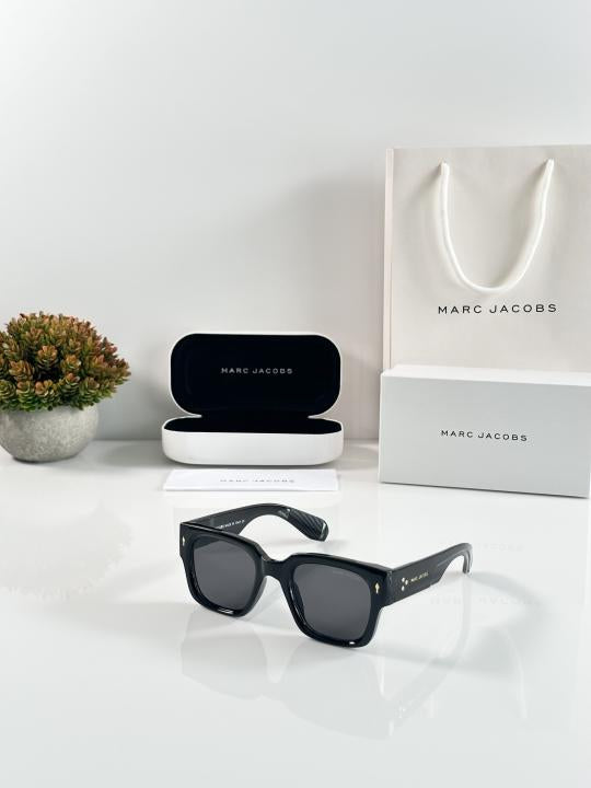 Marcc Jacobs 1126 Black