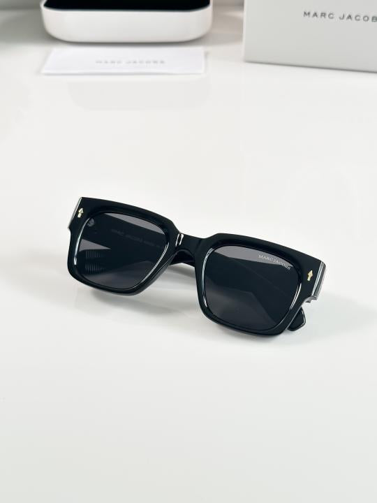Marcc Jacobs 1126 Black