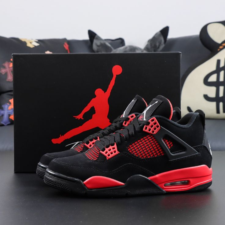 靴 NIKE AIR JORDAN 4 RETRO GS THUNDER Nike Air Jordan 4 Retro GS “Red Thunder” – Dripkicks