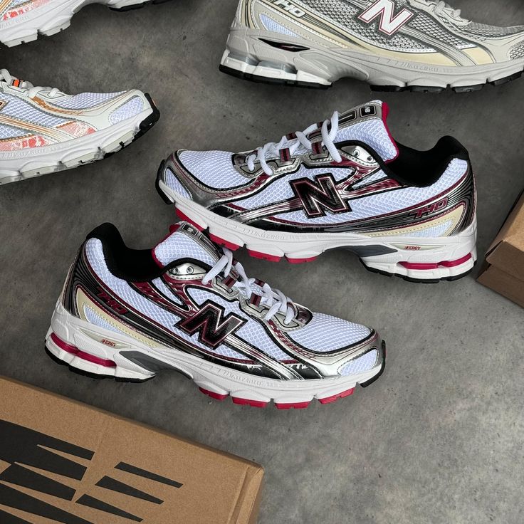 New balance 740 silver red