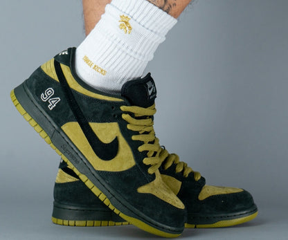 NIKE SB DUNK SUPREME 94 CAMPER GREEN