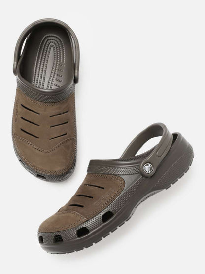 Crocs Yukon Clogs Brown