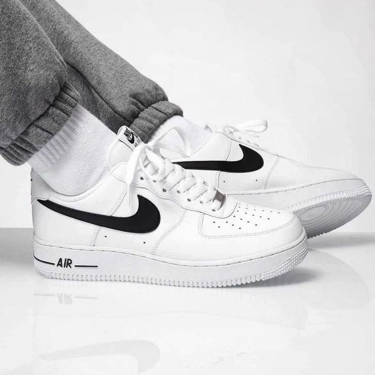 NIKE AIRFORCE 07 BLACK SWOOSH