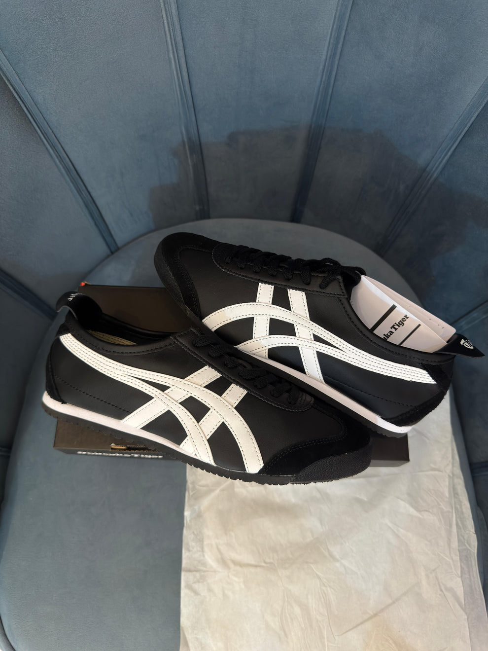 ONITSUKA TIGER MEXICO 66 BLACK/WHITE