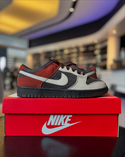 Nike Sb Dunk Low 'Red Panda'