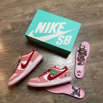 Strange Love x Nike Sb Dunk Low