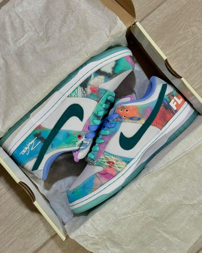 Futura Laboratories x Nike SB Dunk Low