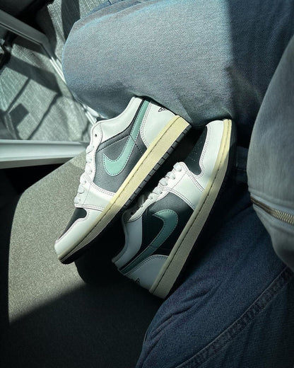 Nike Air Jordan 1 Low "Jade Smoke"