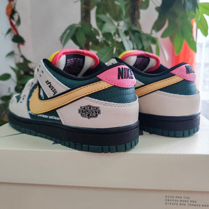 Stussy x Nike Sb Dunk Low