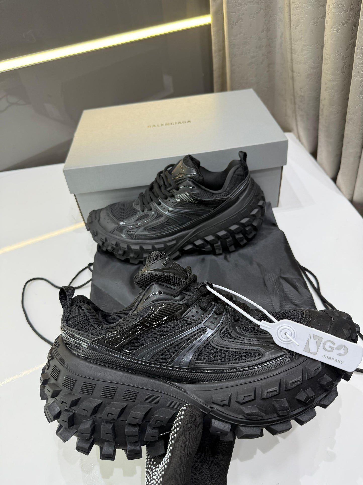 Balenciaga defender