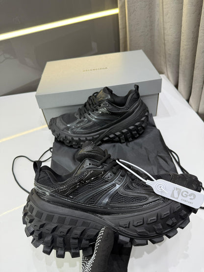 Balenciaga defender