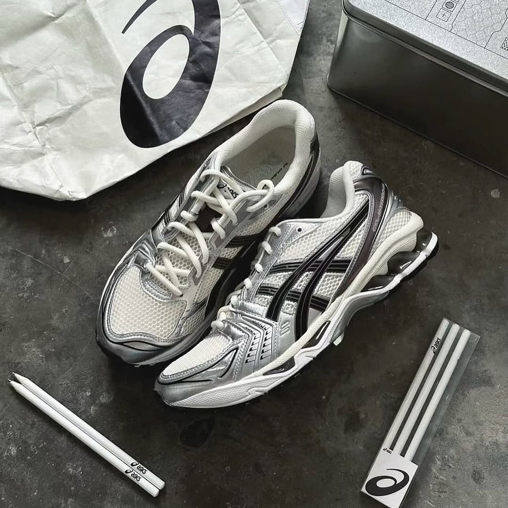 ASICS GEL KAYANO 14 CREAM BLACK / METALLIC PLUM
