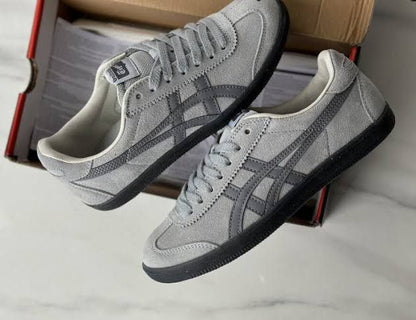 ONITSUKA TIGER TOKUTON GUM SOLE GREY