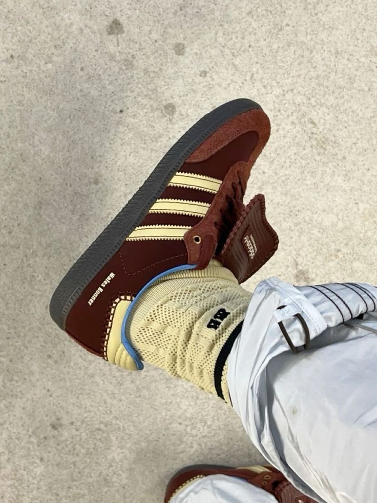 ADIDAS WALES BONER BURGUNDY
