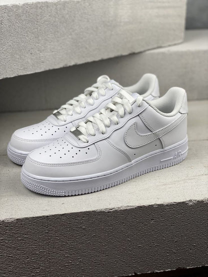 NIKEE AIRFORCE 1 TRIPPLE WHITE FULL KIT (UĀ QUALITY)