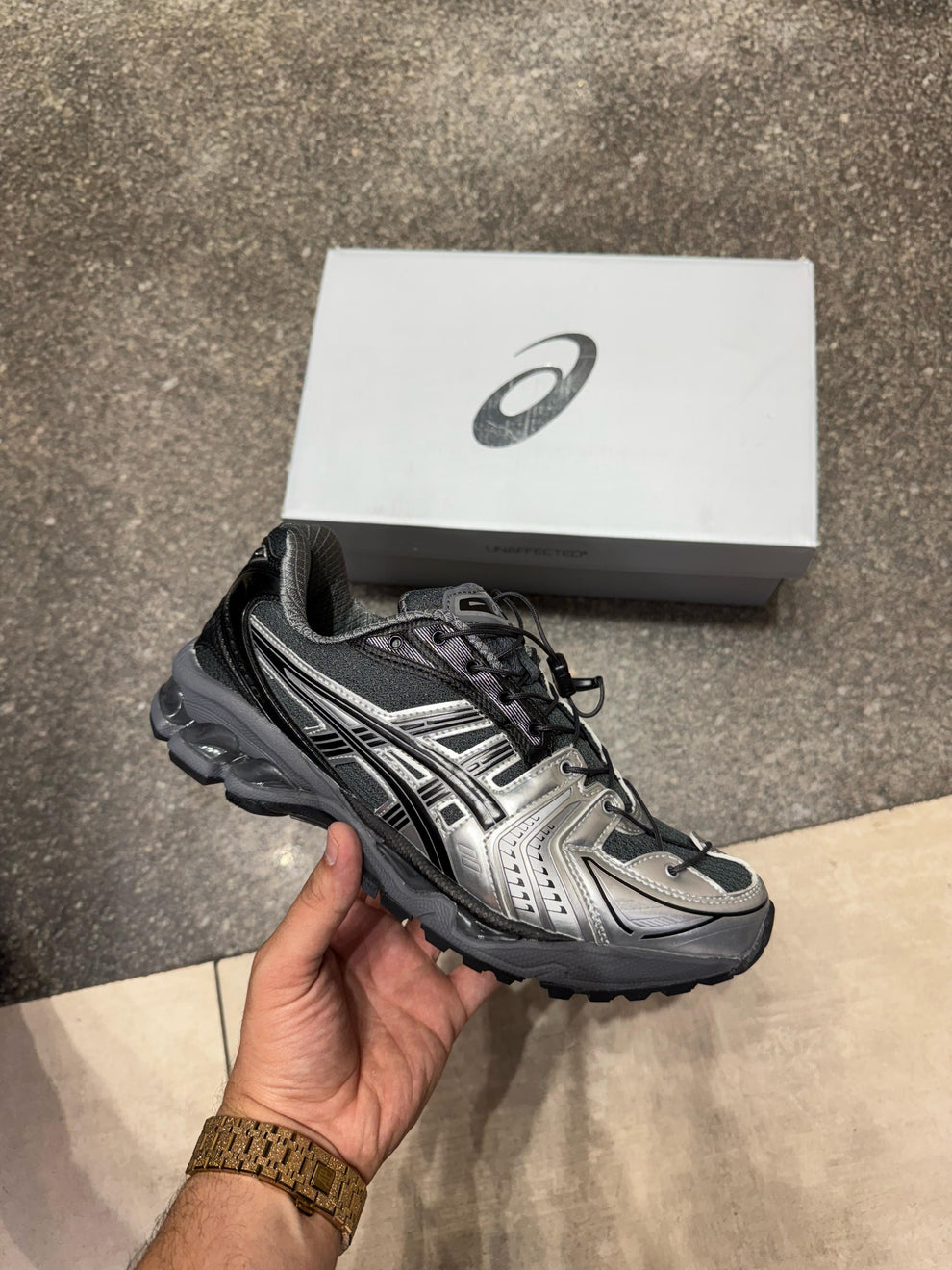 ASICS GEL KAYANO 14 X UNAFFECTED BLACK SILVER