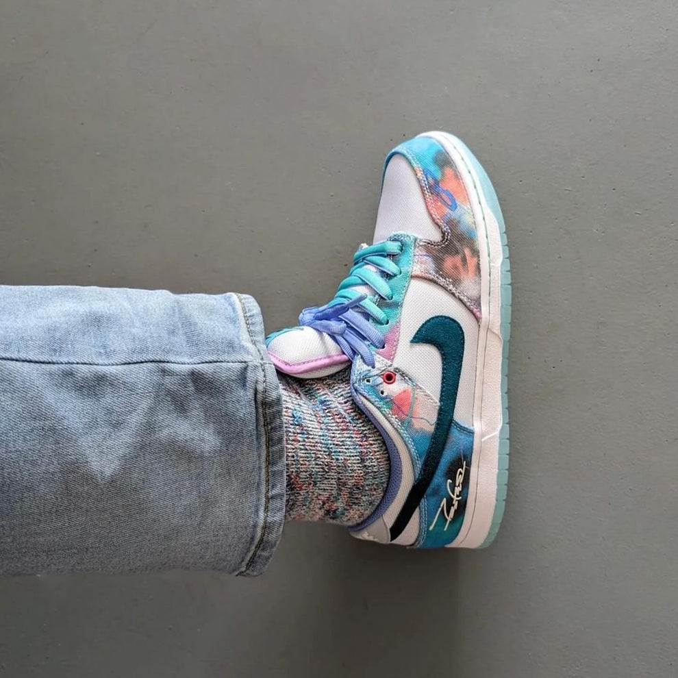 Futura Laboratories x Nike SB Dunk Low
